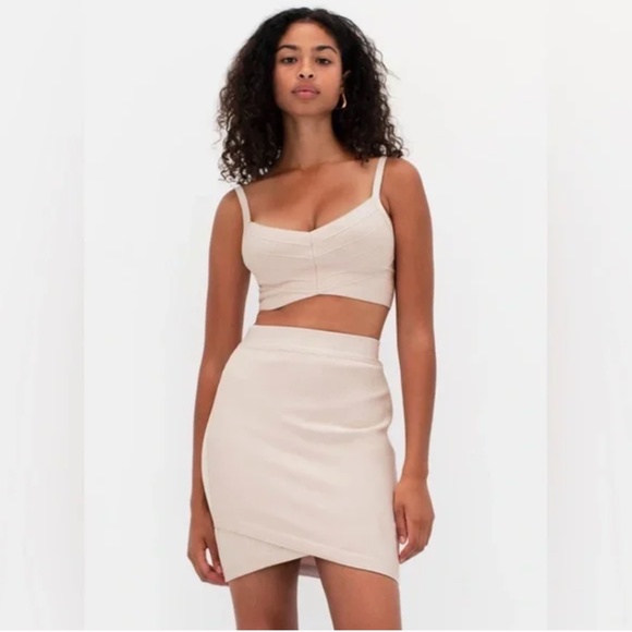 NWT Babaton Ten Aritzia Flicker Bodycon Skirt Small - Picture 3 of 12